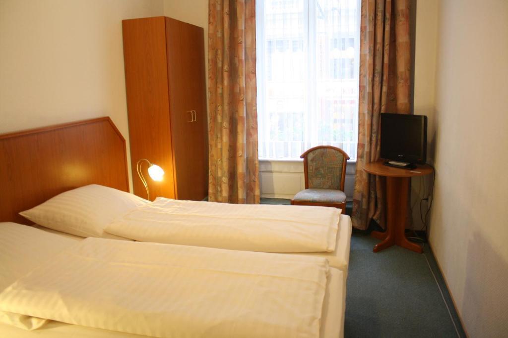 Alameda Hotel Hamburg Room photo
